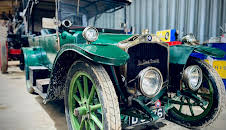 Bangers & Cash (S10 E8)