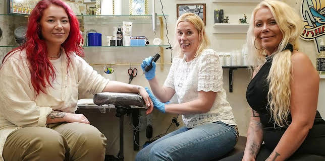 12:00 AM: Last Woman on Earth with Sara Pascoe (S2) | BBC Two | 3/11 2026