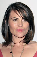 Clea Duvall como 