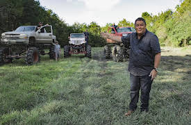 Mike Brewer's World of Cars Season 1: Loud and Lifted In Houston