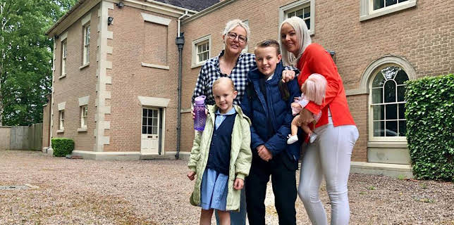 3:00 AM: Rich House, Poor House (S8 E2) (S8) | Channel 5 | 1/19 2026