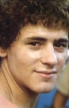 José Luis Manzano as 