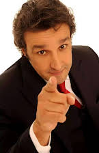 Flavio Insinna como Davide