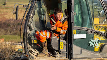 5:45 PM: Reuben Owen: Life in The Dales (S1 E2) (S1) | Channel 5 | 4/11 2026