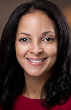 Pilar Floyd som Harried Gate Agent