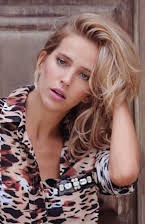 Luisana Lopilato como 