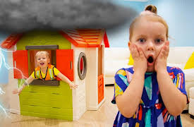 Gaby and Alex: Gaby's Magic Playhouse!