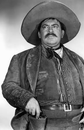 Thomas Gomez as 