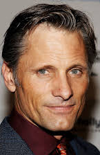 Viggo Mortensen como 