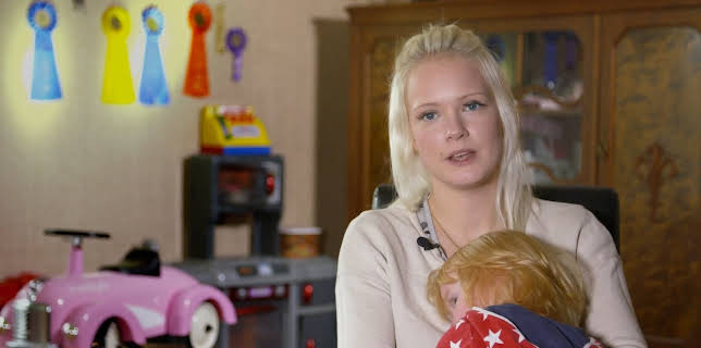 06:55: Unga Mammor (S3 E16) (S3) | TV3 | 1/17 2026