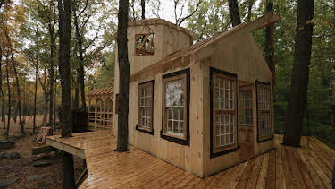 14:00: Treehouse Masters (S3 E15) (S3) | Animal Planet | 5/4 2026