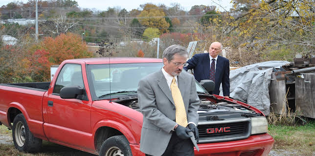 08:00: Murder Comes to Town (S5 E6) (S5) | Investigation Discovery | 11/21 2025