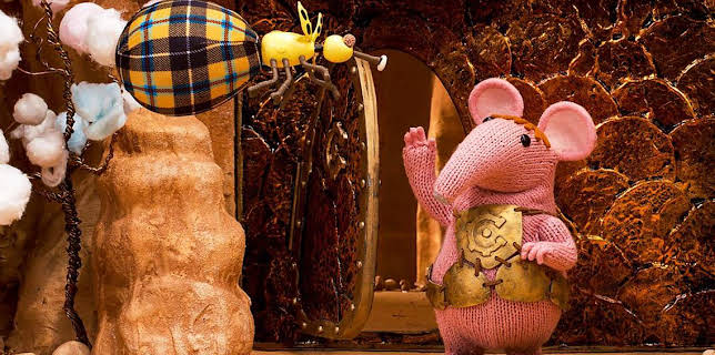 6:00 PM: Clangers (S2) | Cbeebies | 11/22 2025