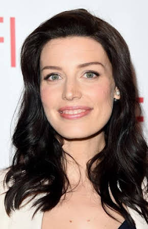 Jessica Paré as 