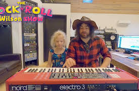 Rock & Roll Wilson Show: Learn to Play Day at The Beach - Piano