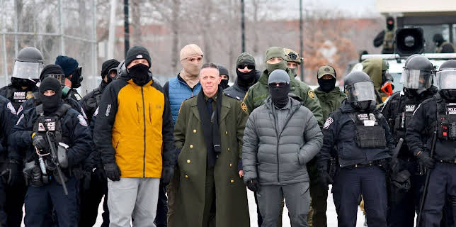 03:25: Mit offenen Augen | Arte | 3/17 2026