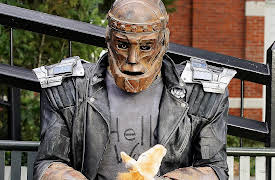 Doom Patrol, Season 1: Pilot