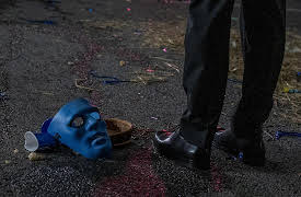 Watchmen: A God Walks into a Bar