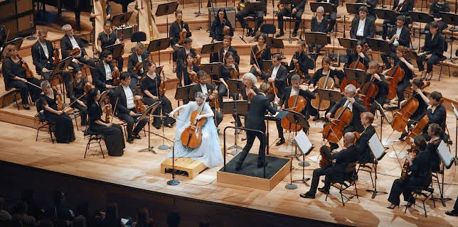 00:31: Klaus Mäkelä dirigiert Schostakowitsch | Arte | 12/2 2025