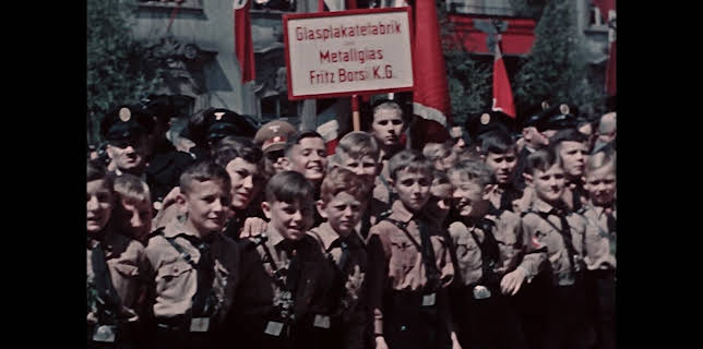 10:30: Kindheit im Dritten Reich | ZDFinfo | 12/6 2025