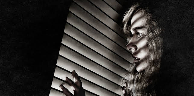 Presencia siniestra (2016)