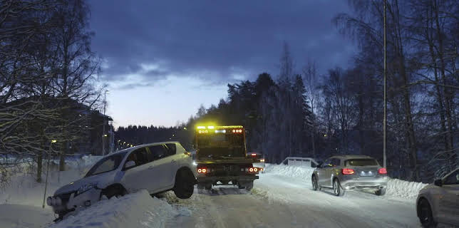 03:55: Frusna vägar (S9 E6) (S9) | TV3 | 3/26 2026