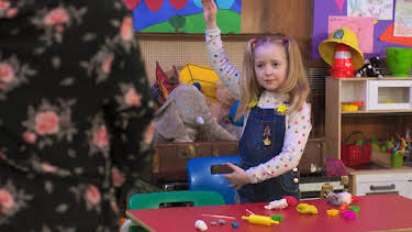 2:40 PM: Molly and Mack (S3) | Cbeebies | 6/22 2026