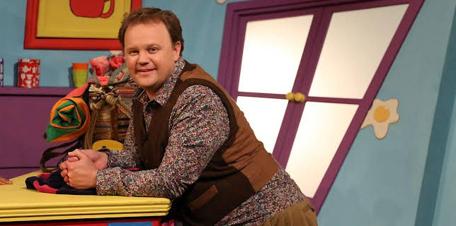 8:35 AM: Justin's House (S3) | Cbeebies | 11/12 2025