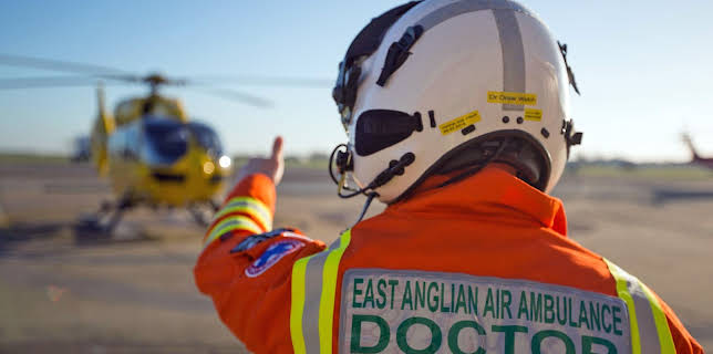 2:20 AM: Emergency Helicopter Medics | More 4 | 12/18 2025