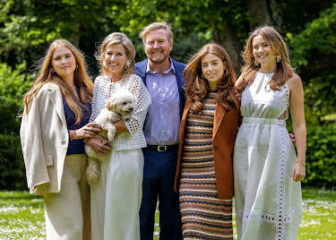 09:50: ZDFroyal: Royal Family - Hollands königliche Geschwister | ZDFinfo | 5/10 2026