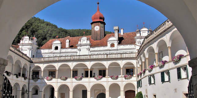 13:55: Traumschlösser und Ritterburgen - Die Oststeiermark | 3SAT | 11/2 2025