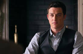 Dynastin: 5. The Chauffeur Tells a Secret