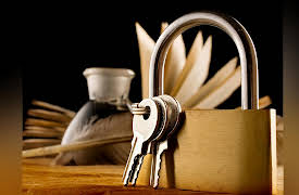 Becoming a Great Essayist: Secrets, Confession, and a Writer’s Voice