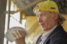 Hustlers Gamblers Crooks, Season 1: The Blind Card Shark