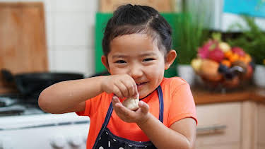 12:00 PM: My World Kitchen (S3) | Cbeebies | 11/1 2026