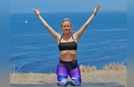 HIIT the Ground Running 7 Day Weight Loss Program: 25 min No Equipment Pilates Strength Class