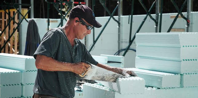 11:00 AM: Building Off The Grid (S2) | Discovery Channel | 3/25 2026