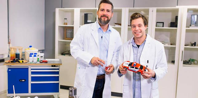 07:25: Checker Reportagen | Das Erste | 11/29 2025