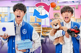 Alan's Universe: I Turned into a Kid | Alan's Universe