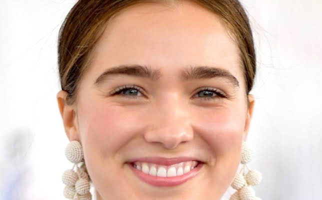Haley Lu Richardson