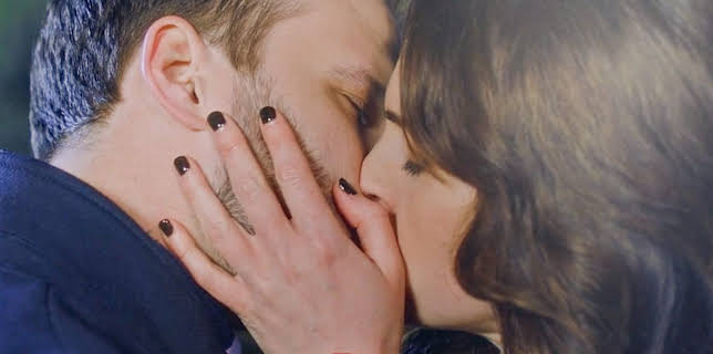 2:45 PM: Christmas at the Holly Day Inn | Channel 5 | 11/22 2025