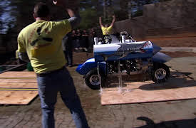 Ultimate Car Build-Off: Underwater Vehicle