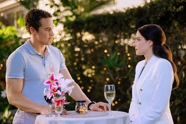 20:00: When Love Springs | Kanal 11 | 6/11 2026