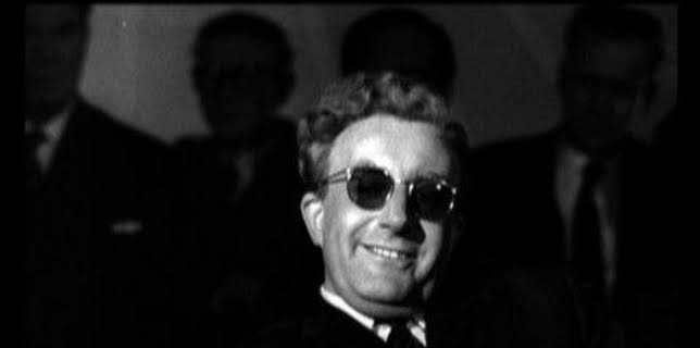 ¿Teléfono rojo? Volamos hacia Moscú (1964)