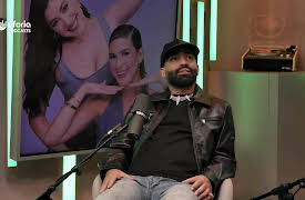 Uforia Music Pod season-1: El vuelo de Arcángel por las 7 Maravillas del Mundo