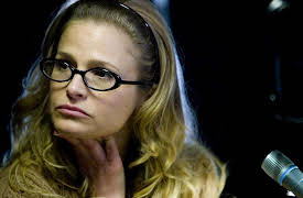 The Closer: The Complete First Season: Show Yourself