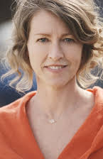 Pat Janowski as Carolyn