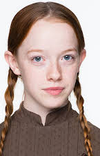 Amybeth McNulty som 