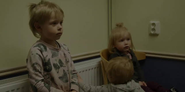 07:50: Unga Mammor (S2 E20) (S2) | TV3 | 11/30 2025