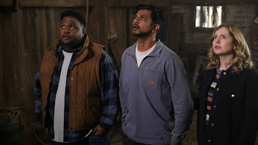 17:35: Ghosts (S3 E1) (S3) | Viasat Series | 6/29 2026